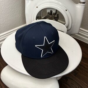 Dallas cowboys fitted size 8